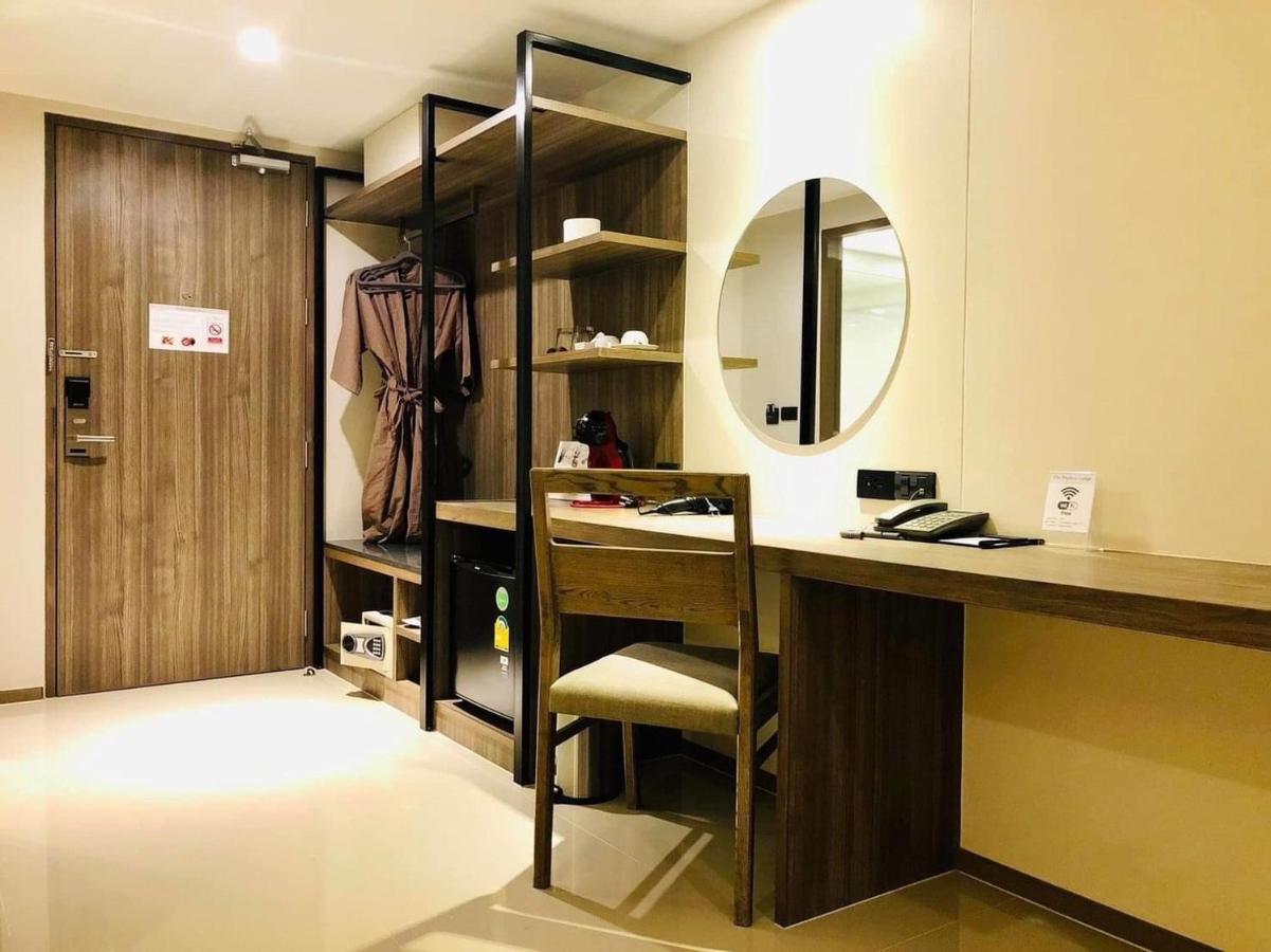 The Madera Lodge Pattaya Джомтьен Экстерьер фото