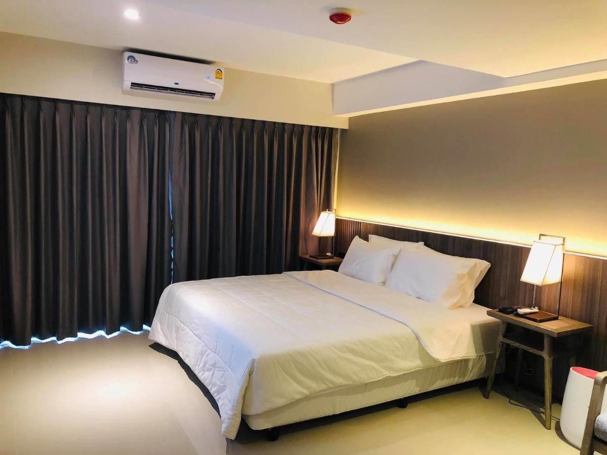 The Madera Lodge Pattaya Джомтьен Экстерьер фото