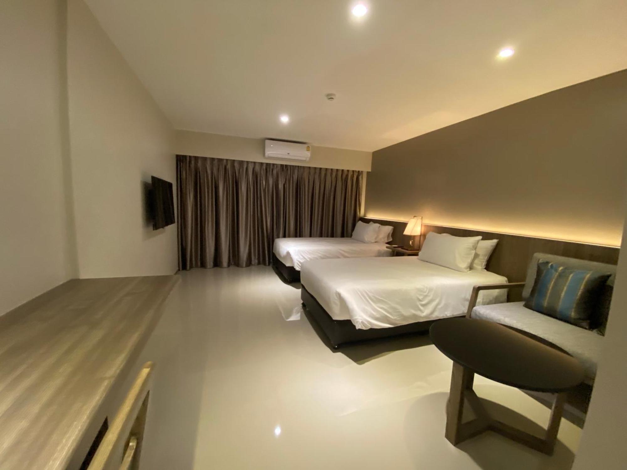 The Madera Lodge Pattaya Джомтьен Экстерьер фото